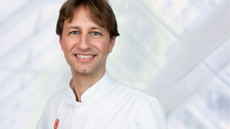 Visser, D. (Dr.)