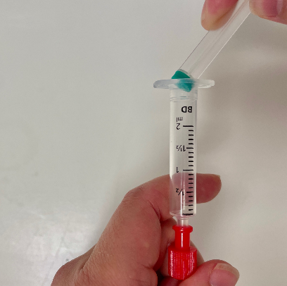 Afbeelding met Medische apparatuur, overdekt, Laboratoriumapparatuur, spuit
Door AI gegenereerde inhoud is mogelijk onjuist.