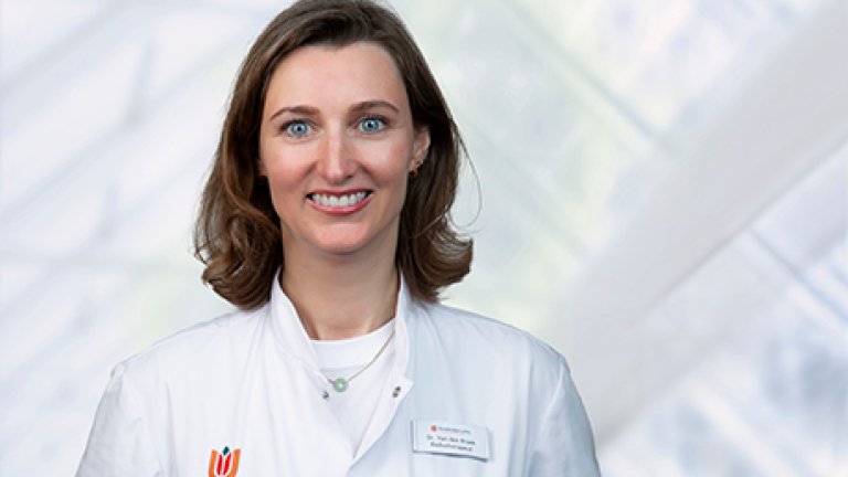 Broek, van den, C.B.M. (Dr.)