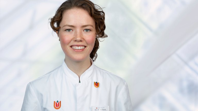 Voorhoeve, M.C. (Drs.)